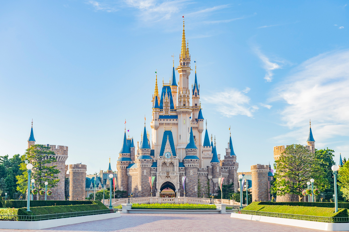 Tokyo Disneyland Peringati Hari Jadi Tiap 15 April